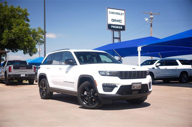 used 2024 Jeep Grand Cherokee car, priced at $38,499