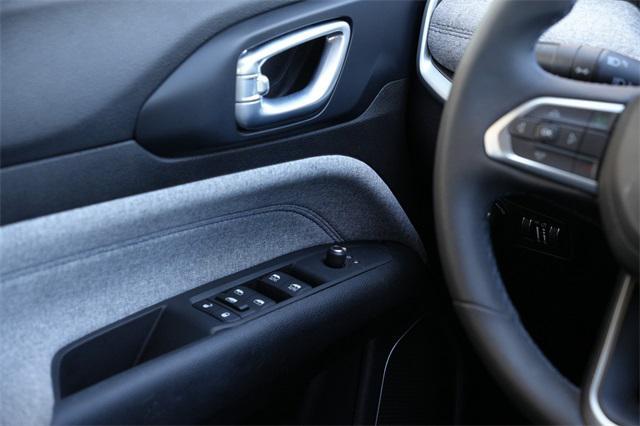 used 2022 Jeep Compass car, priced at $22,999