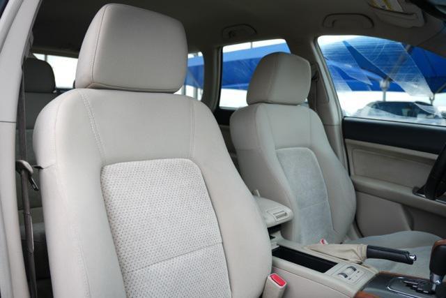 used 2006 Subaru Outback car, priced at $8,999