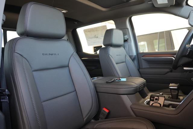 new 2025 GMC Sierra 1500 car, priced at $70,472