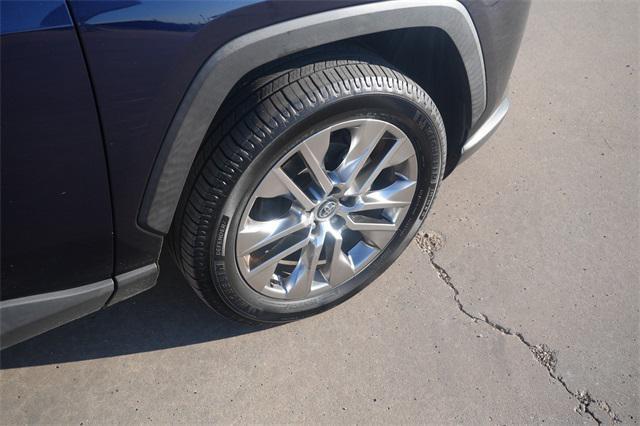 used 2020 Toyota RAV4 car, priced at $24,058