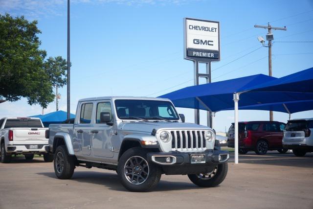 used 2023 Jeep Gladiator car, priced at $32,299