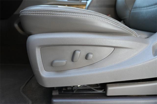 used 2017 GMC Yukon car, priced at $23,999