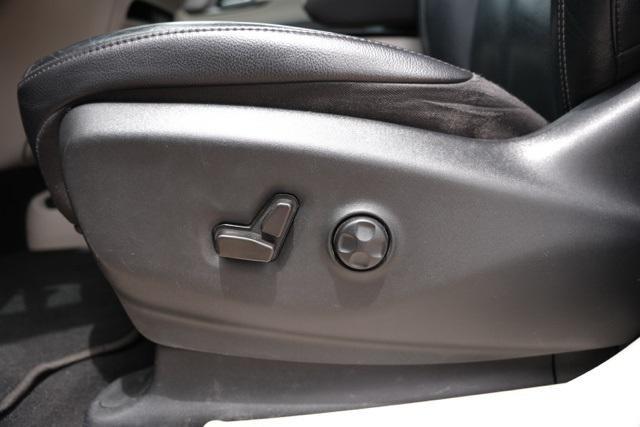 used 2022 Chrysler Pacifica car, priced at $24,253
