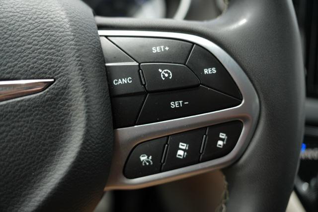 used 2022 Chrysler Pacifica car, priced at $24,253