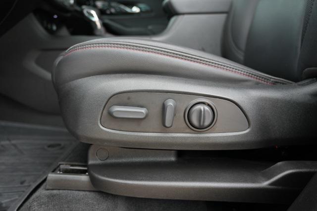 used 2023 Chevrolet Traverse car, priced at $39,399