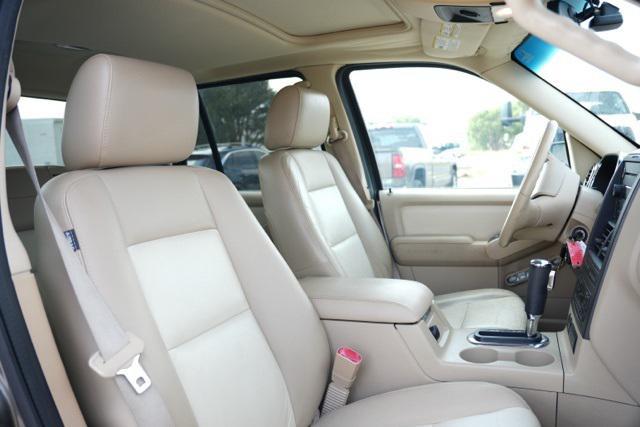 used 2007 Ford Explorer Sport Trac car, priced at $9,999