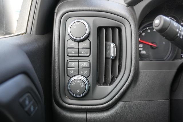 new 2025 GMC Sierra 1500 car, priced at $47,180