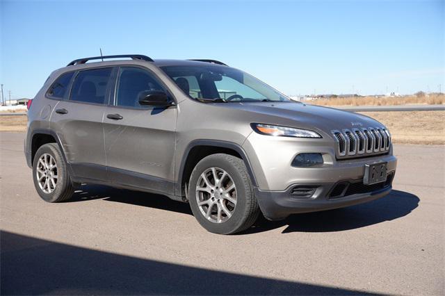 used 2016 Jeep Cherokee car
