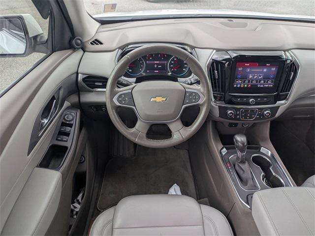used 2021 Chevrolet Traverse car, priced at $27,483