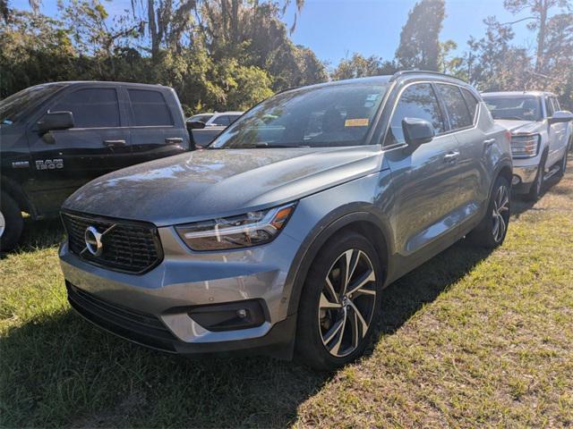 used 2019 Volvo XC40 car, priced at $19,225