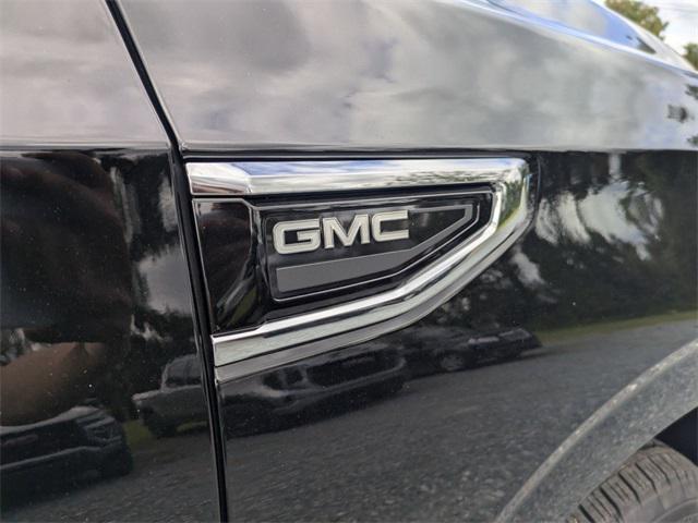 new 2024 GMC Yukon XL car, priced at $65,728