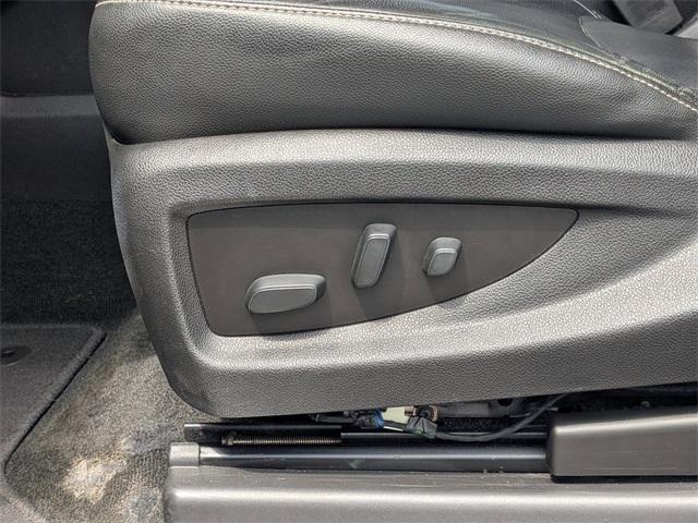 used 2018 GMC Yukon XL car, priced at $20,163