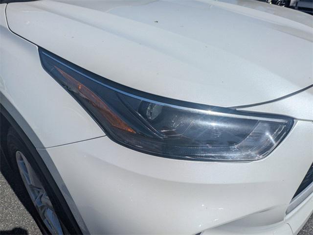 used 2023 Toyota Highlander car, priced at $31,225