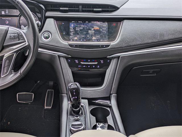 used 2022 Cadillac XT5 car, priced at $34,196
