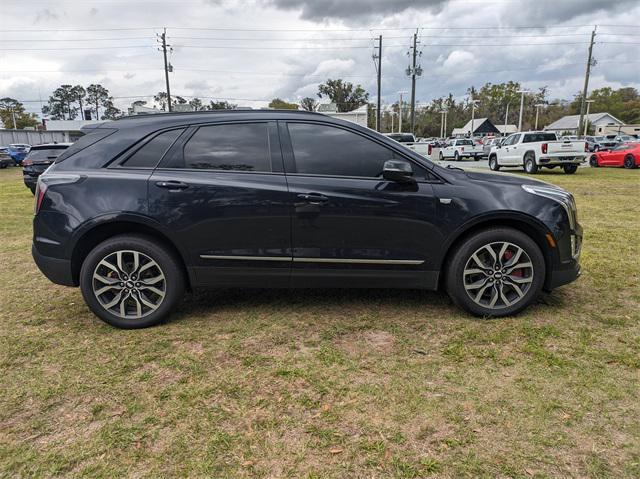 used 2022 Cadillac XT5 car, priced at $35,373