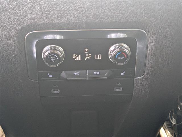 used 2021 GMC Yukon car, priced at $40,972