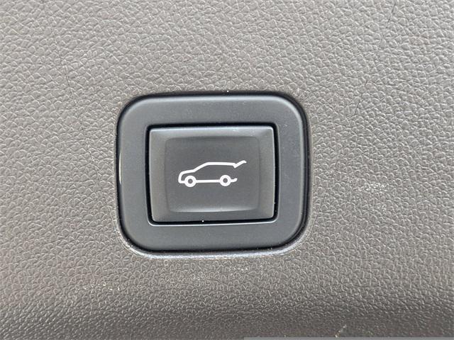 used 2021 GMC Yukon car, priced at $40,972