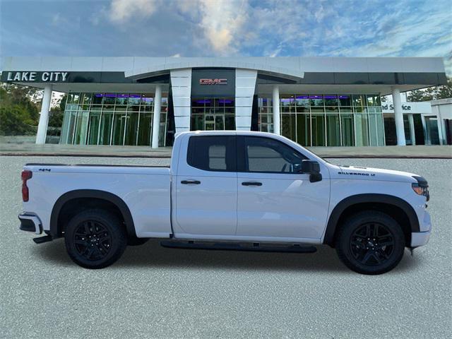 used 2025 Chevrolet Silverado 1500 car, priced at $37,012