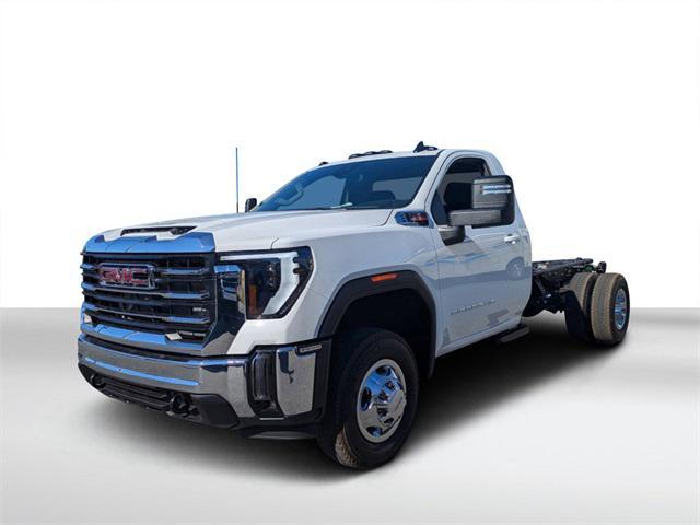 new 2025 GMC Sierra 3500 car, priced at $60,299