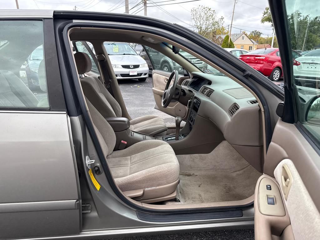 used 2001 Toyota Camry car, priced at $4,250