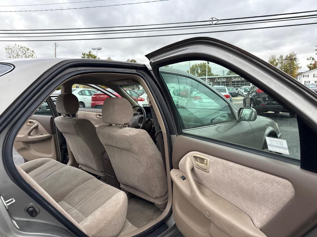 used 2001 Toyota Camry car, priced at $4,250