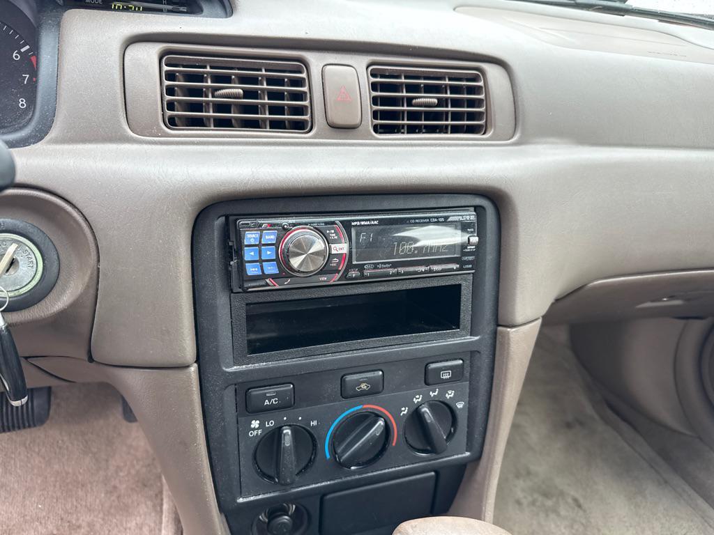used 2001 Toyota Camry car, priced at $4,250