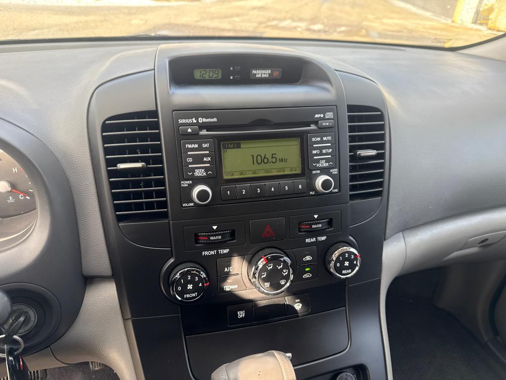 used 2014 Kia Sedona car, priced at $4,990