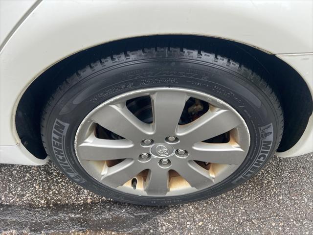 used 2006 Toyota Avalon car, priced at $7,990