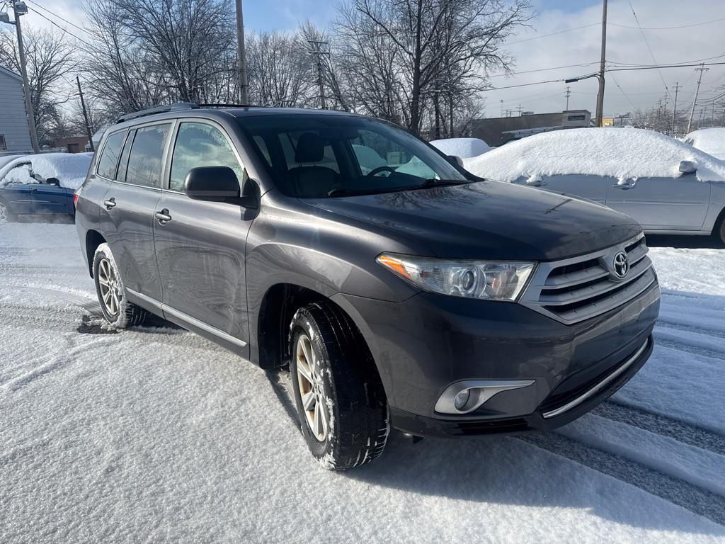 used 2012 Toyota Highlander car, priced at $9,990