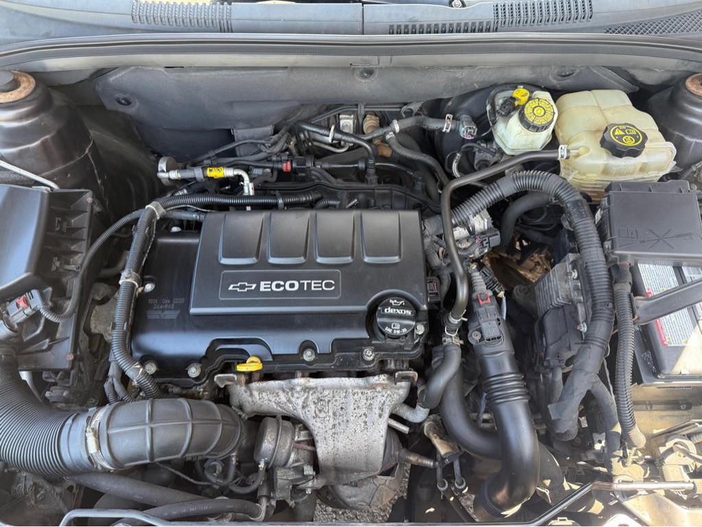 used 2015 Chevrolet Cruze car, priced at $6,990