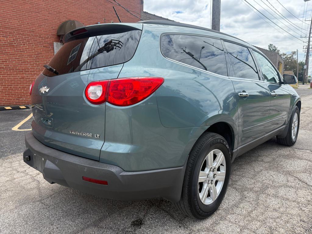 used 2009 Chevrolet Traverse car, priced at $5,590