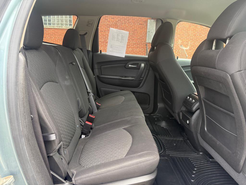used 2009 Chevrolet Traverse car, priced at $5,590