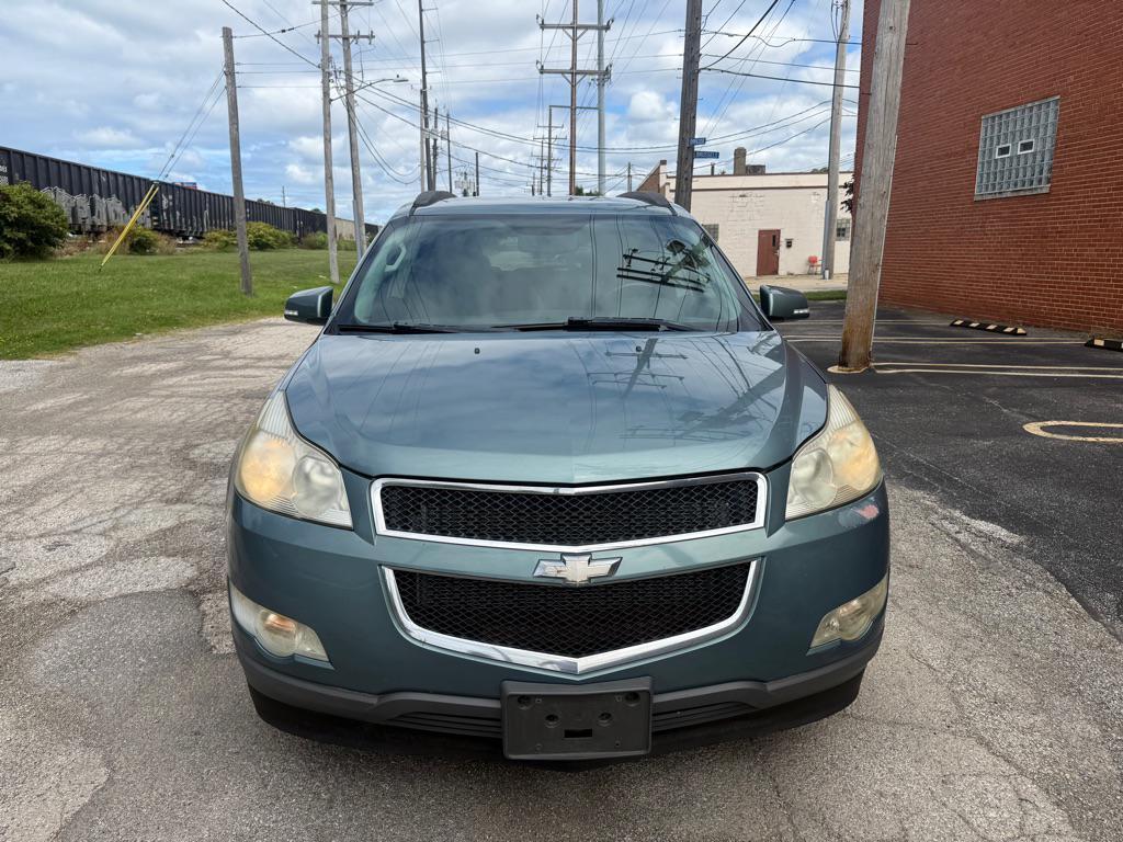 used 2009 Chevrolet Traverse car, priced at $5,590