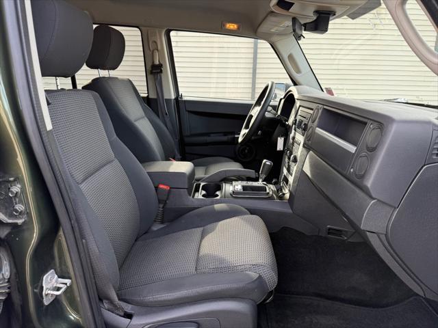 used 2008 Jeep Commander car, priced at $5,990