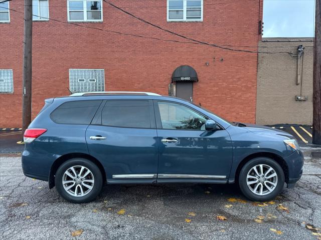 used 2015 Nissan Pathfinder car, priced at $9,990