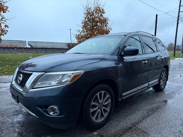 used 2015 Nissan Pathfinder car, priced at $9,990