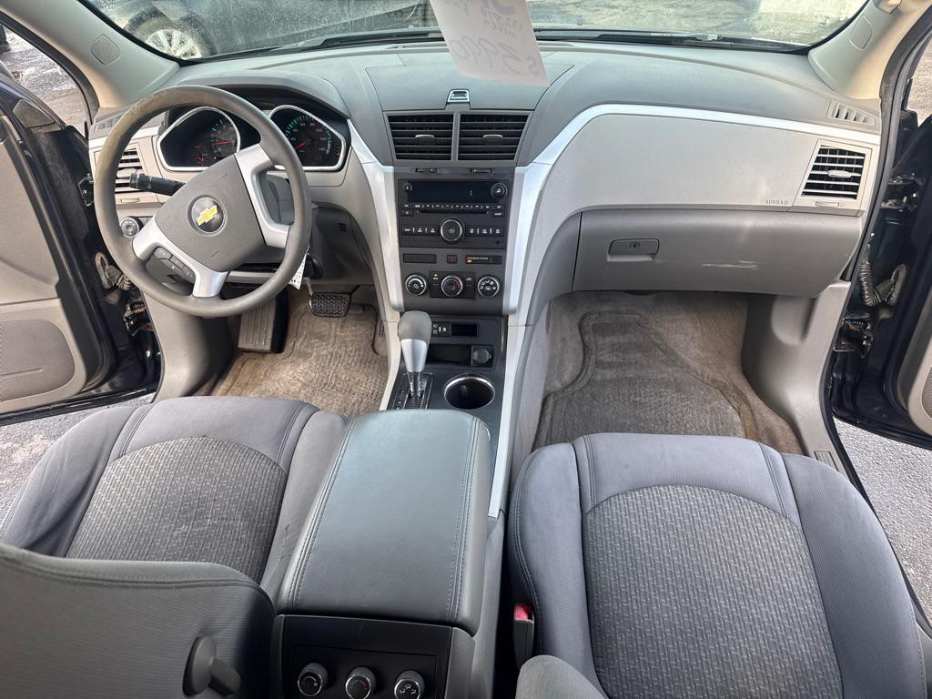 used 2011 Chevrolet Traverse car, priced at $3,590