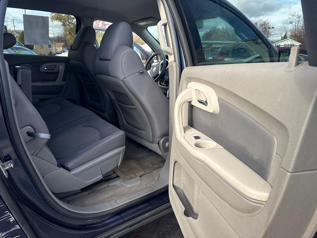 used 2011 Chevrolet Traverse car, priced at $3,590