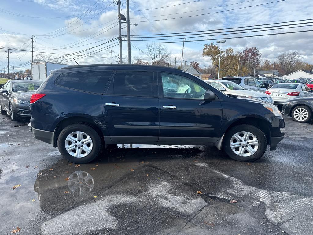used 2011 Chevrolet Traverse car, priced at $3,590
