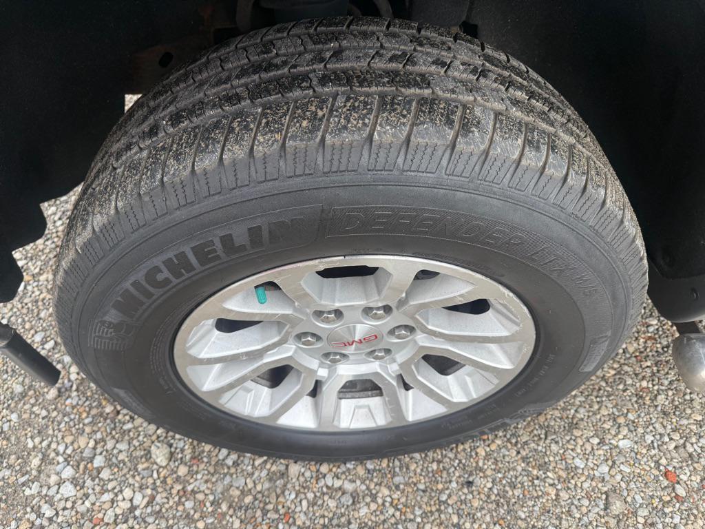 used 2015 GMC Sierra 1500 car, priced at $15,990