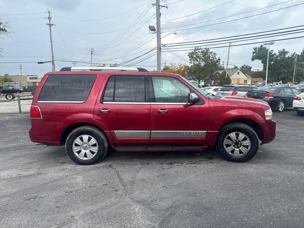 used 2008 Lincoln Navigator car, priced at $3,990