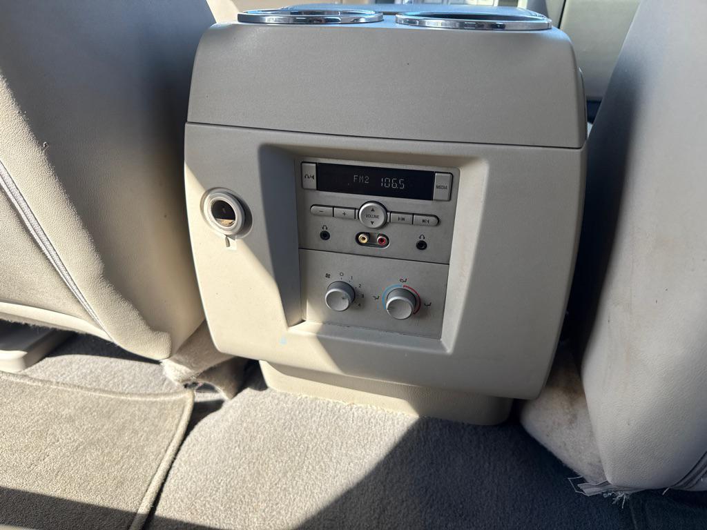 used 2008 Lincoln Navigator car, priced at $3,990