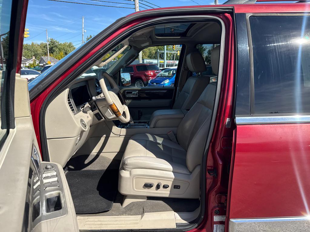 used 2008 Lincoln Navigator car, priced at $3,990