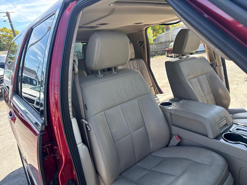 used 2008 Lincoln Navigator car, priced at $3,990