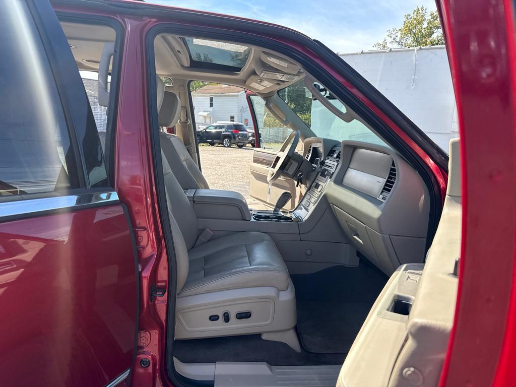 used 2008 Lincoln Navigator car, priced at $3,990