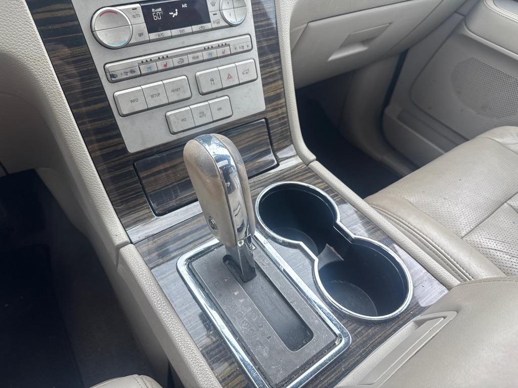 used 2008 Lincoln Navigator car, priced at $3,990