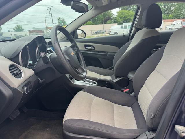 used 2014 Chevrolet Cruze car, priced at $5,990
