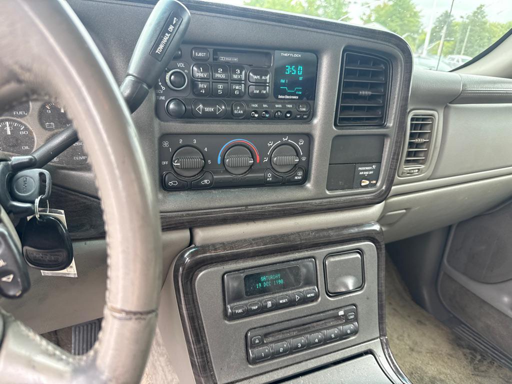 used 2001 GMC Sierra 1500 car, priced at $2,990