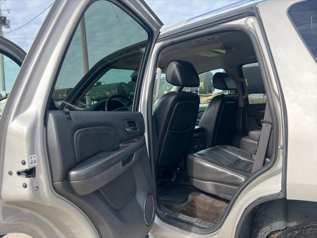 used 2009 GMC Yukon car, priced at $6,990